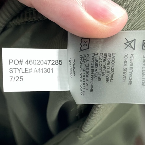 NWT Travis Mathew Moontide Pant Performance Travel Golf.    24 - Picture 9 of 10